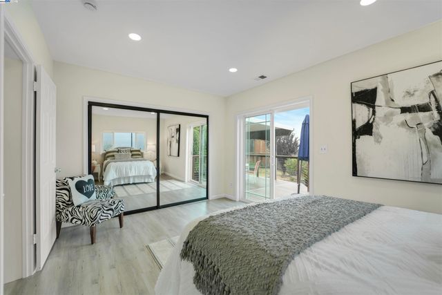 16049 Selborne Dr, Castro Valley, CA 94578