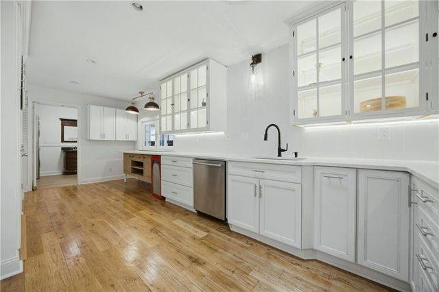 2220 Spring Mill Cove, Dunwoody, GA 30338