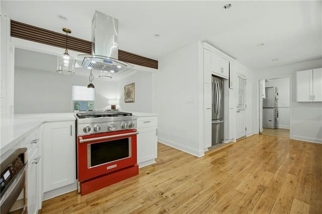 2220 Spring Mill Cove, Dunwoody, GA 30338