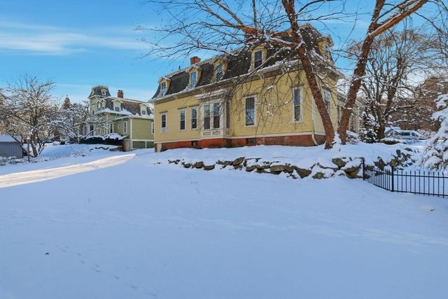 36 Maple Street, Wilbraham, MA 01095