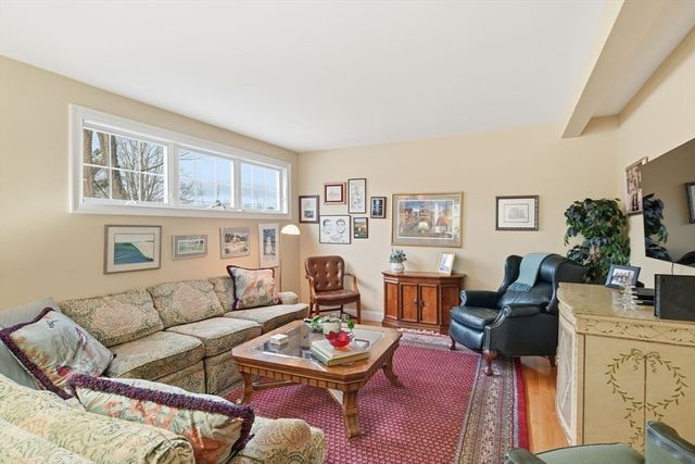 36 Maple Street, Wilbraham, MA 01095