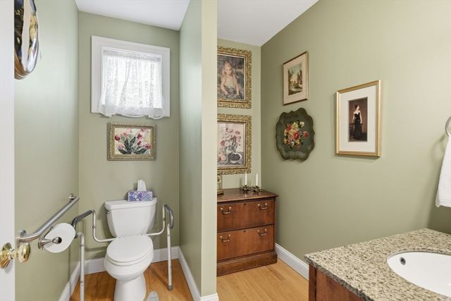 36 Maple Street, Wilbraham, MA 01095