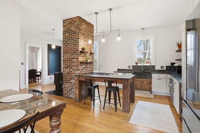 36 Maple Street, Wilbraham, MA 01095