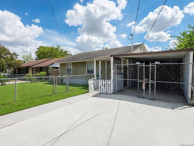 1214 McCauley, San Antonio, TX 78224