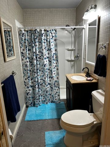 1214 McCauley, San Antonio, TX 78224
