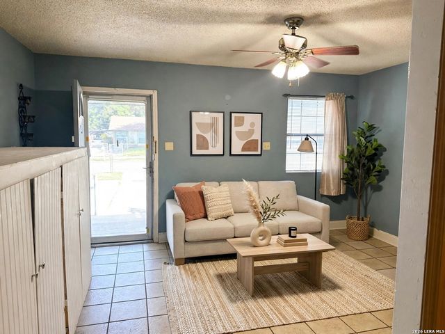 1214 McCauley, San Antonio, TX 78224