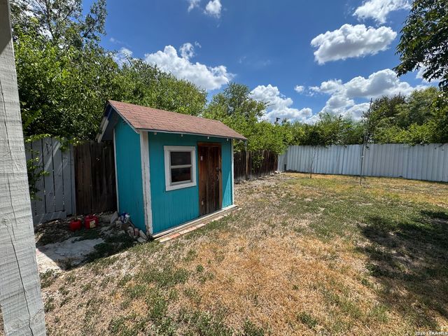1214 McCauley, San Antonio, TX 78224
