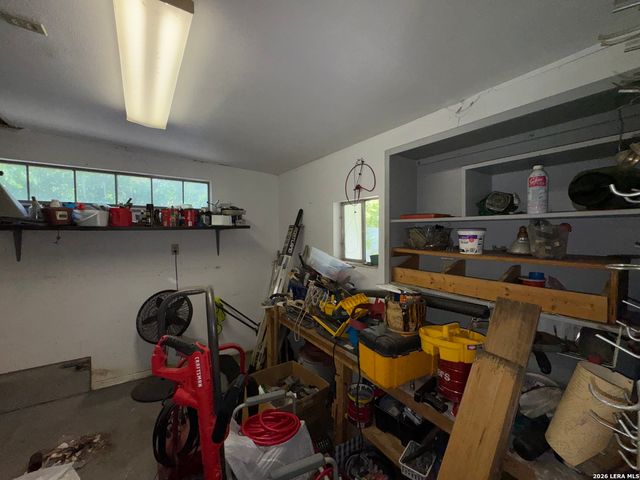 1214 McCauley, San Antonio, TX 78224