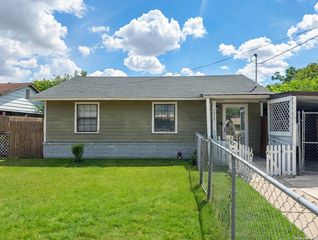 1214 McCauley, San Antonio, TX 78224