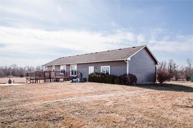 117 Hayes Road, Wellsville, KS 66092
