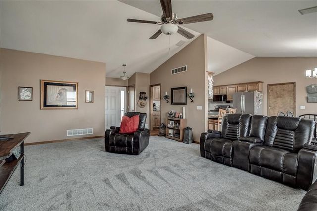 117 Hayes Road, Wellsville, KS 66092