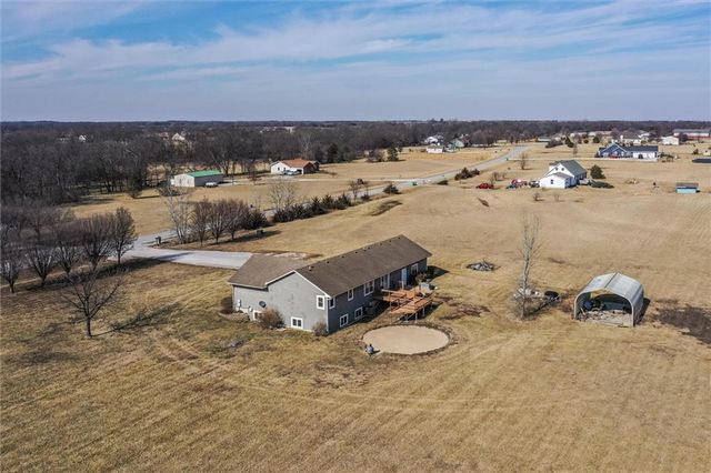 117 Hayes Road, Wellsville, KS 66092