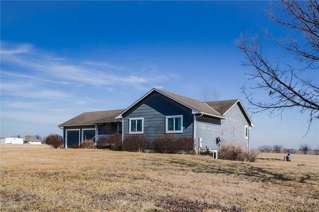 117 Hayes Road, Wellsville, KS 66092
