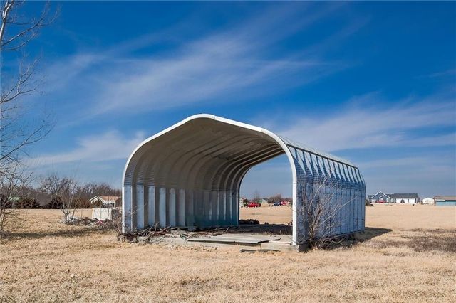 117 Hayes Road, Wellsville, KS 66092