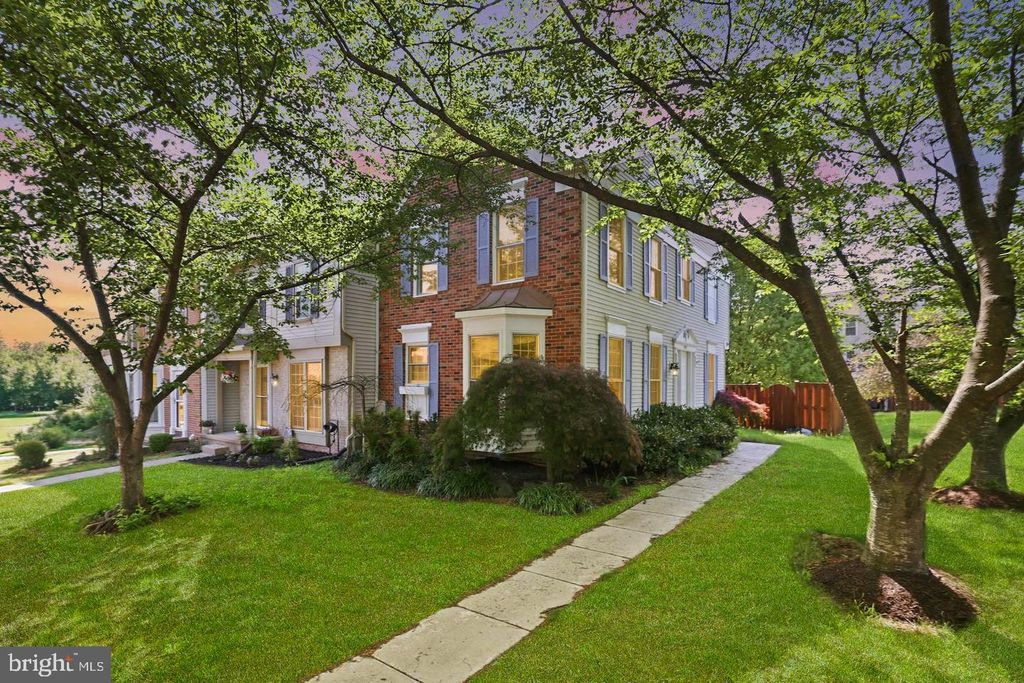 43471 PLANTATION TER, Ashburn, VA 20147