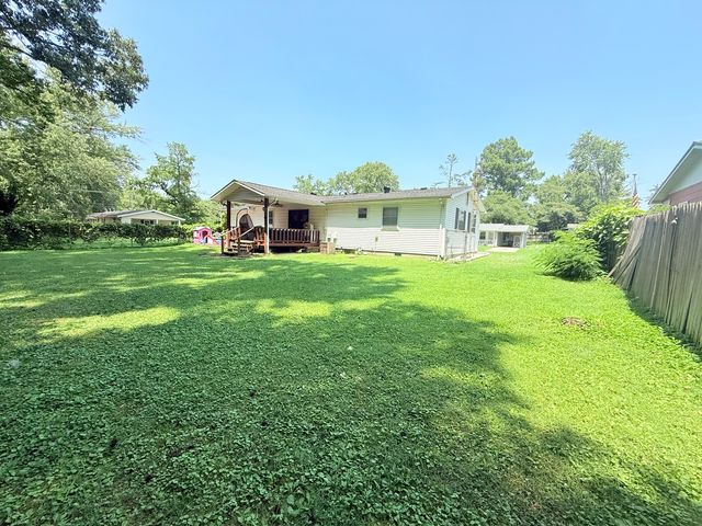 81 Dallas Drive, Harrisburg, IL 62946
