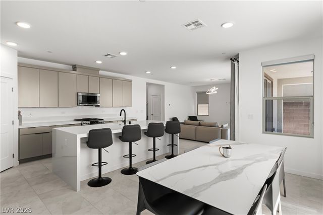 12123 Glentana View Street, Las Vegas, NV 89138