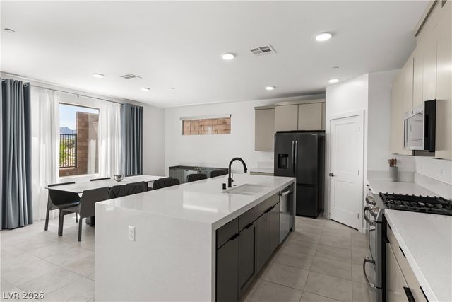 12123 Glentana View Street, Las Vegas, NV 89138