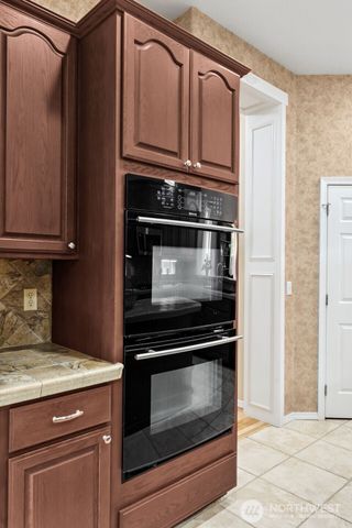 8336 Bainbridge Loop NE, Lacey, WA 98516