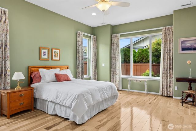 8336 Bainbridge Loop NE, Lacey, WA 98516