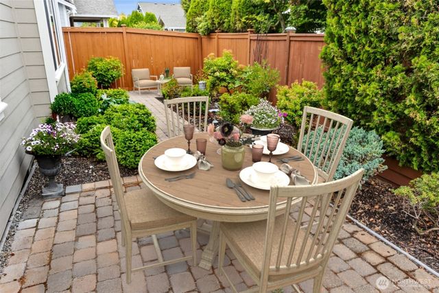 8336 Bainbridge Loop NE, Lacey, WA 98516