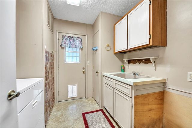 43678 Pioneer, Hemet, CA 92544