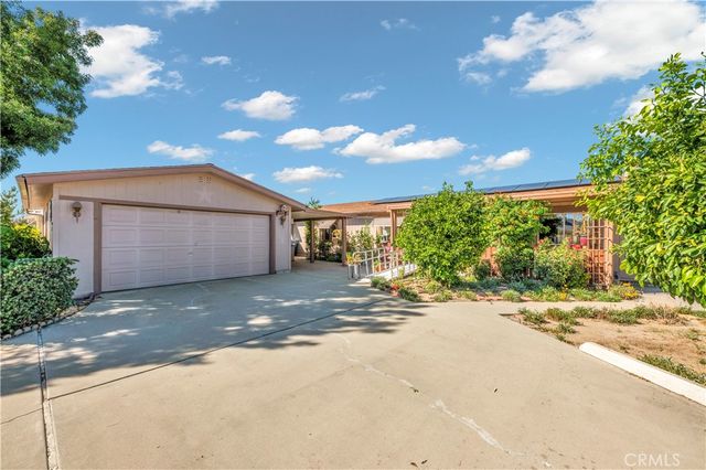 43678 Pioneer, Hemet, CA 92544