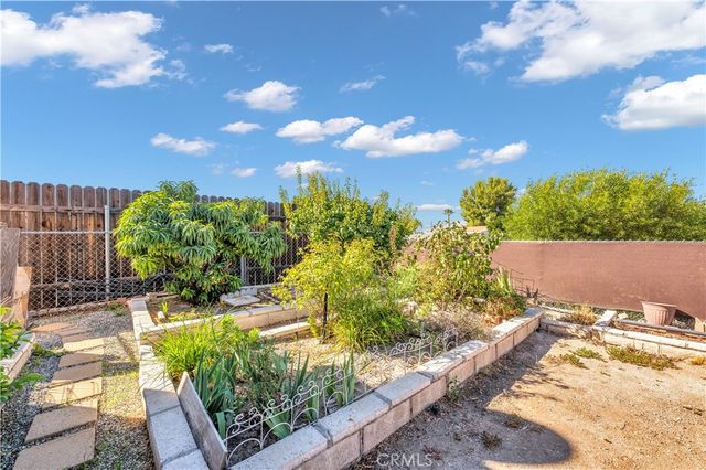 43678 Pioneer, Hemet, CA 92544