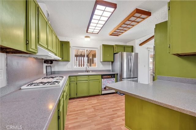 43678 Pioneer, Hemet, CA 92544