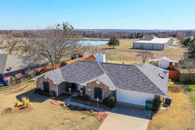 209 Bryant Street, Pottsboro, TX 75076