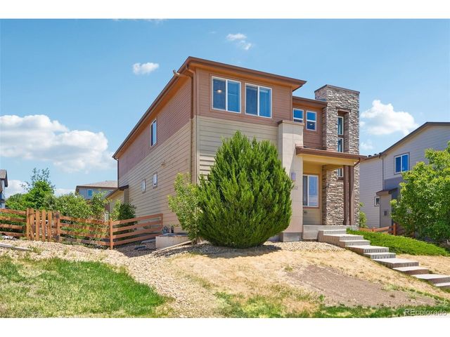 10202 Southlawn Cir, Commerce City, CO 80022