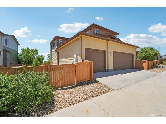 10202 Southlawn Cir, Commerce City, CO 80022