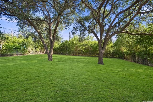 223 SUMMERTIME DR, San Antonio, TX 78216