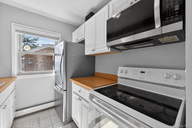 4 Rose Street 6 -F1, Oceanside, NY 11572