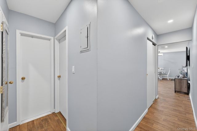 4 Rose Street 6 -F1, Oceanside, NY 11572