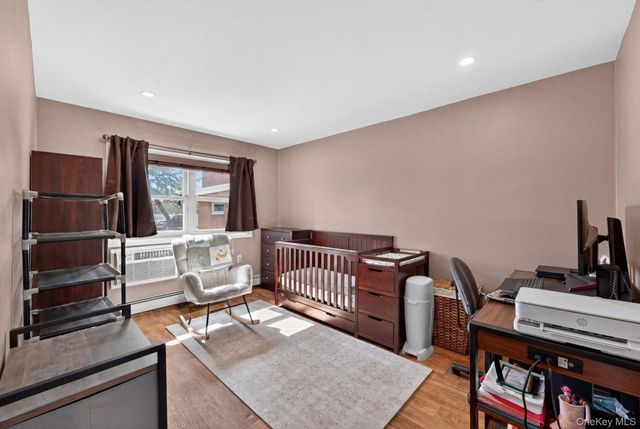 4 Rose Street 6 -F1, Oceanside, NY 11572