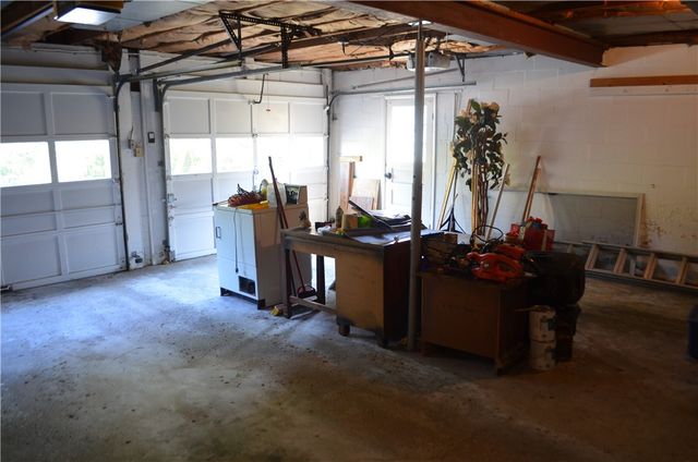 344 Jo Ann Dr, Monessen, PA 15062