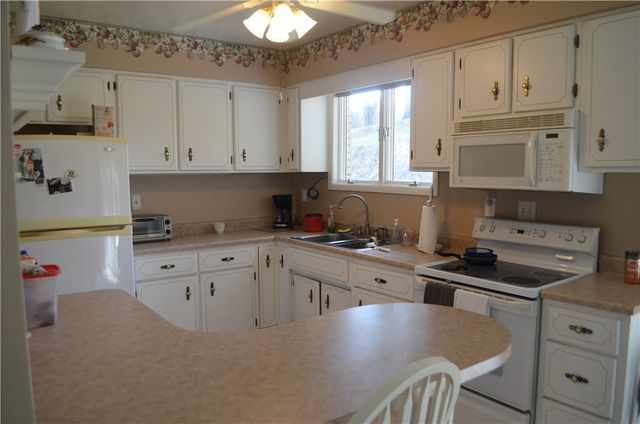 344 Jo Ann Dr, Monessen, PA 15062