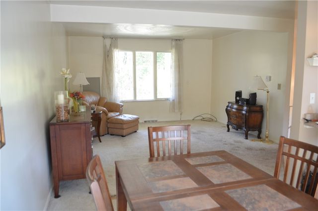 344 Jo Ann Dr, Monessen, PA 15062