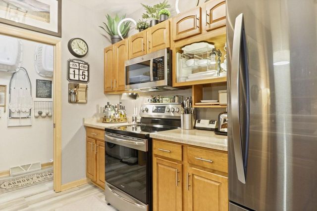 702 Clardell Drive, Sun Prairie, WI 53590