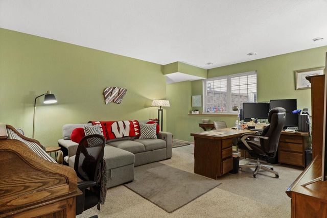 702 Clardell Drive, Sun Prairie, WI 53590