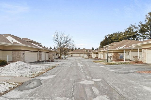 702 Clardell Drive, Sun Prairie, WI 53590