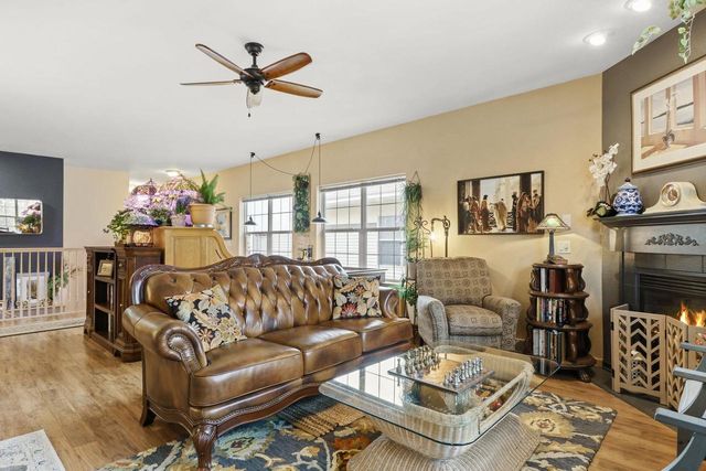 702 Clardell Drive, Sun Prairie, WI 53590