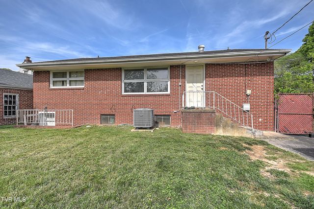 1441 Valley Street, Kingsport, TN 37660