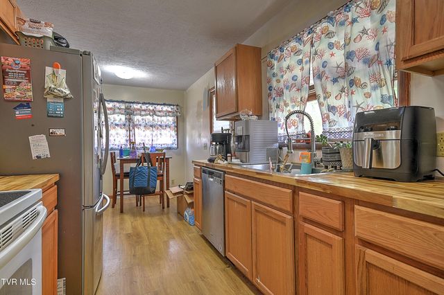 1441 Valley Street, Kingsport, TN 37660