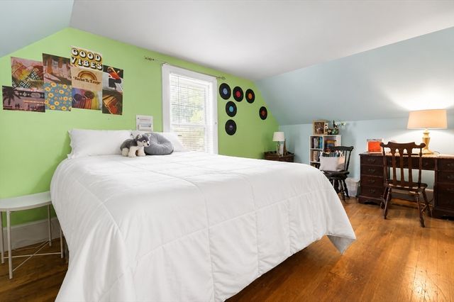 422 Main Street, Groveland, MA 01834