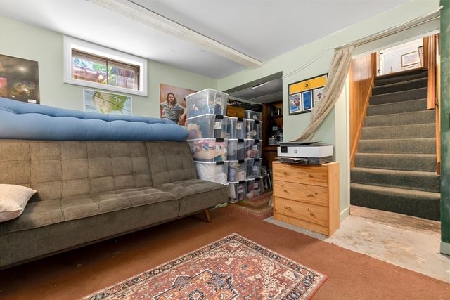 422 Main Street, Groveland, MA 01834