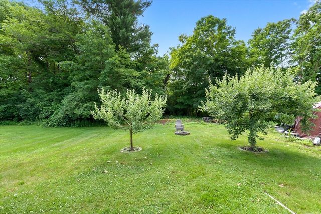 422 Main Street, Groveland, MA 01834