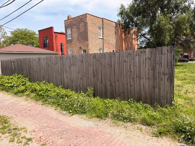 4240 S Saint Lawrence Avenue, Chicago, IL 60653