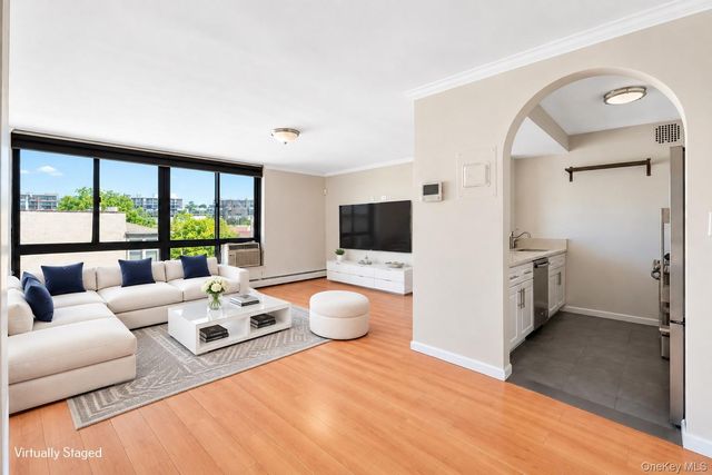 9921 4th Avenue 2H, Brooklyn, NY 11209